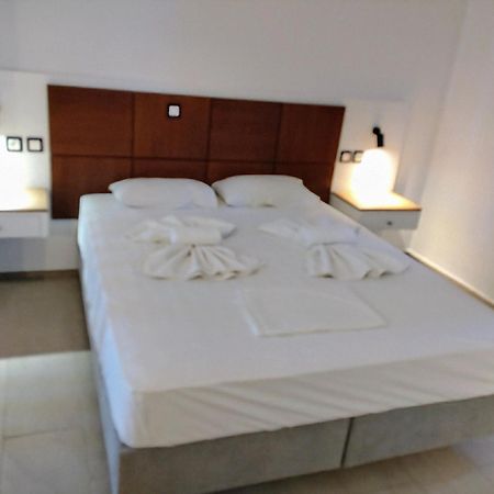 Kyra Panagia Hotel エクステリア 写真