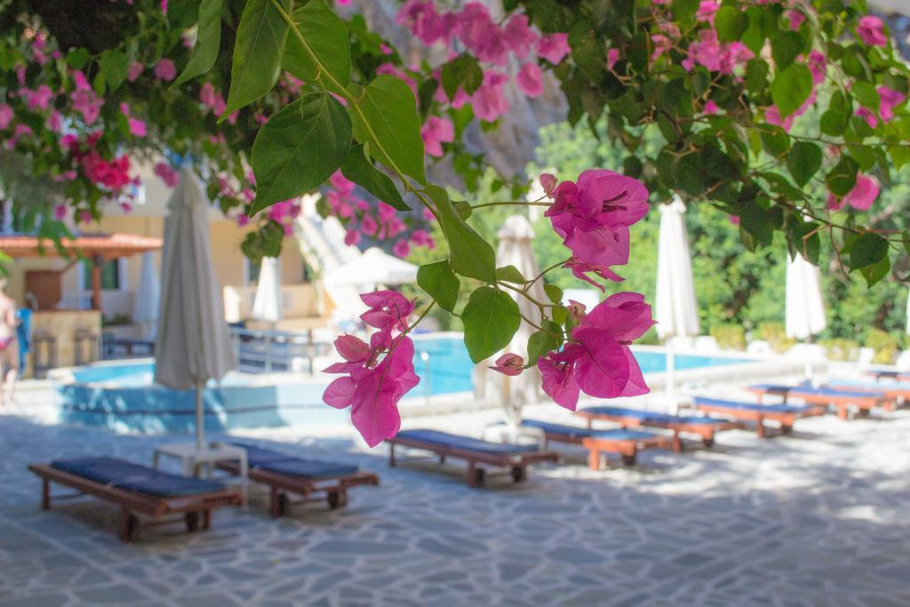 Kyra Panagia Hotel エクステリア 写真